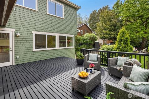 1131 19th Avenue E Seattle WA 98112
