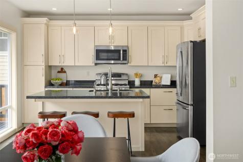 1131 19th Avenue E Seattle WA 98112