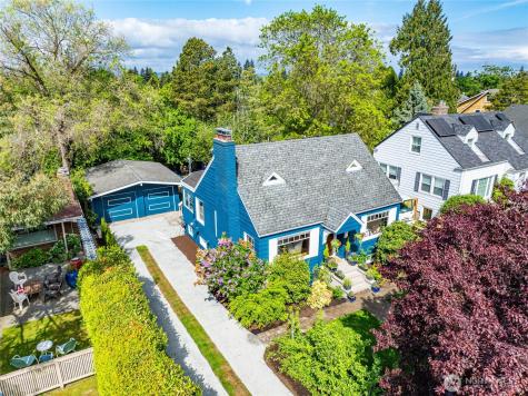 3245 45th Avenue SW Seattle WA 98116
