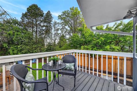 3245 45th Avenue SW Seattle WA 98116