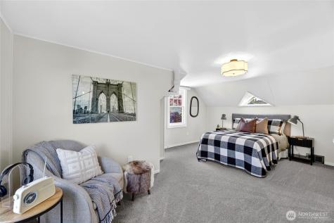 3245 45th Avenue SW Seattle WA 98116