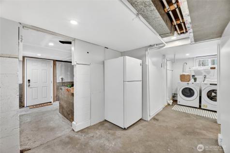 3245 45th Avenue SW Seattle WA 98116