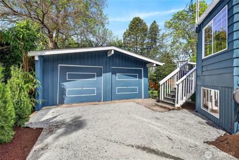 3245 45th Avenue SW Seattle WA 98116
