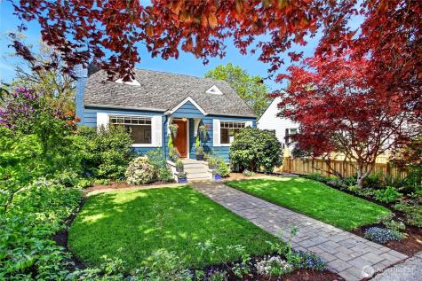 3245 45th Avenue SW Seattle WA 98116