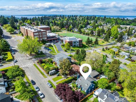 3245 45th Avenue SW Seattle WA 98116