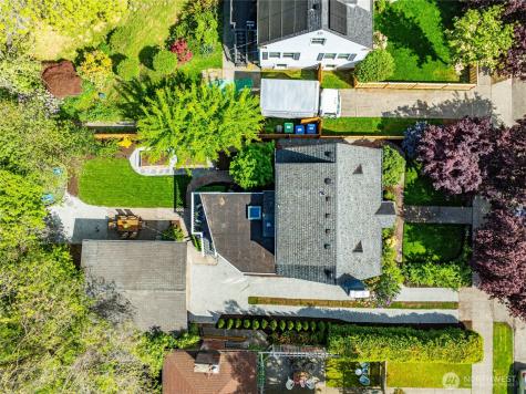 3245 45th Avenue SW Seattle WA 98116