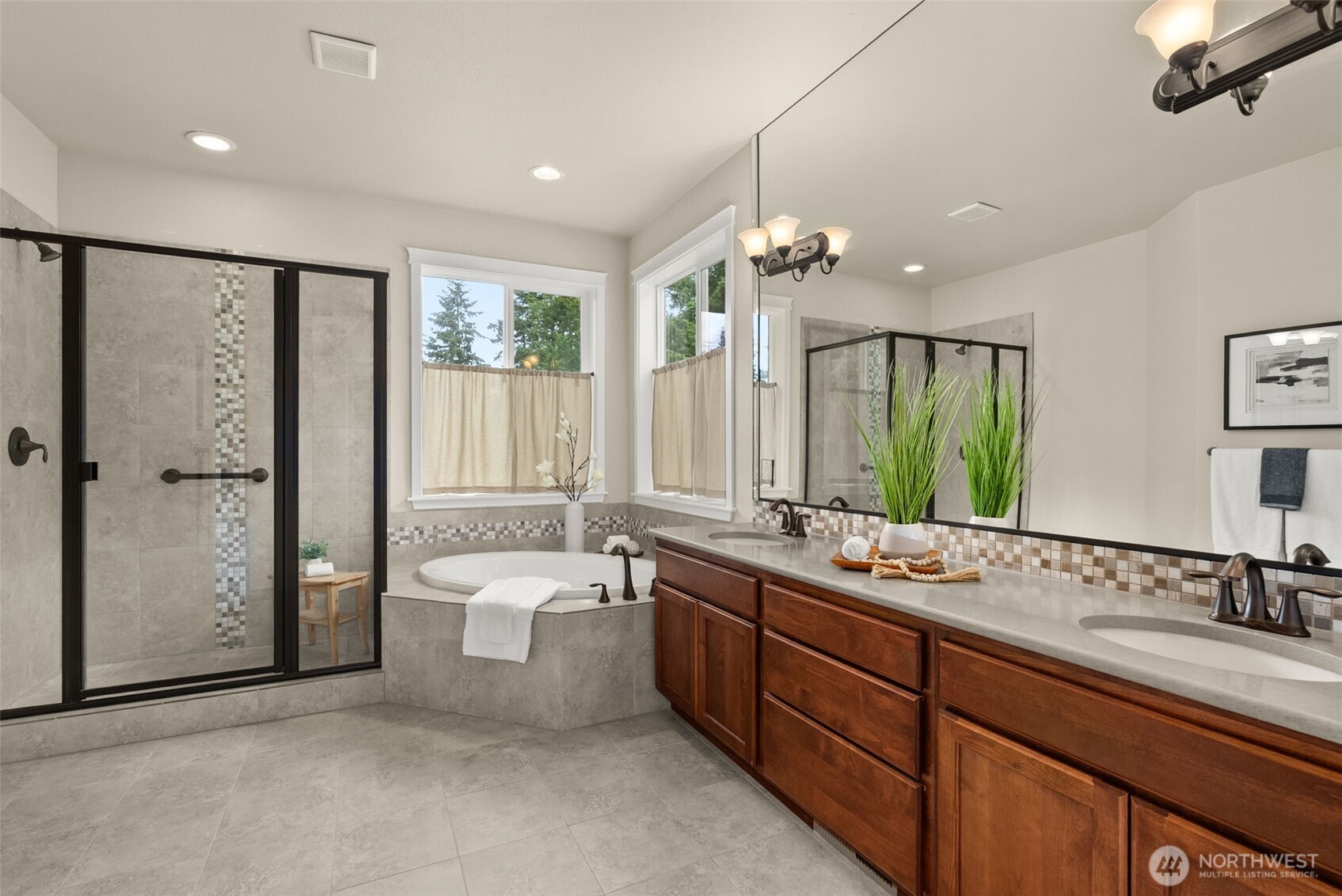 2843 South Bay Road NE Olympia WA 98506
