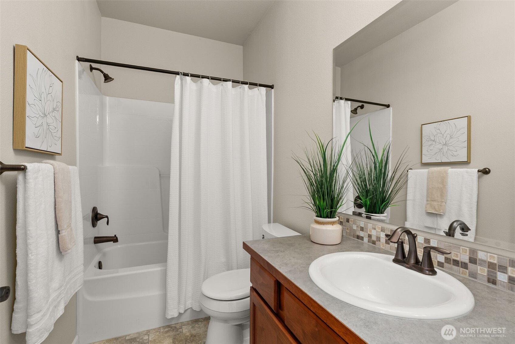 2843 South Bay Road NE Olympia WA 98506