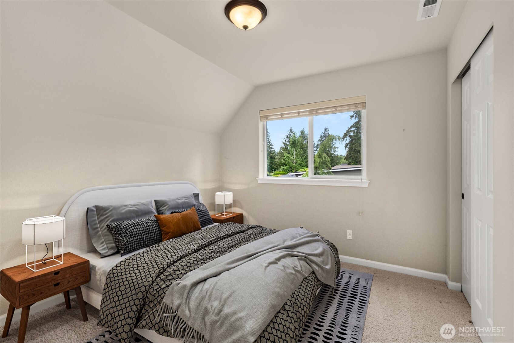 2843 South Bay Road NE Olympia WA 98506