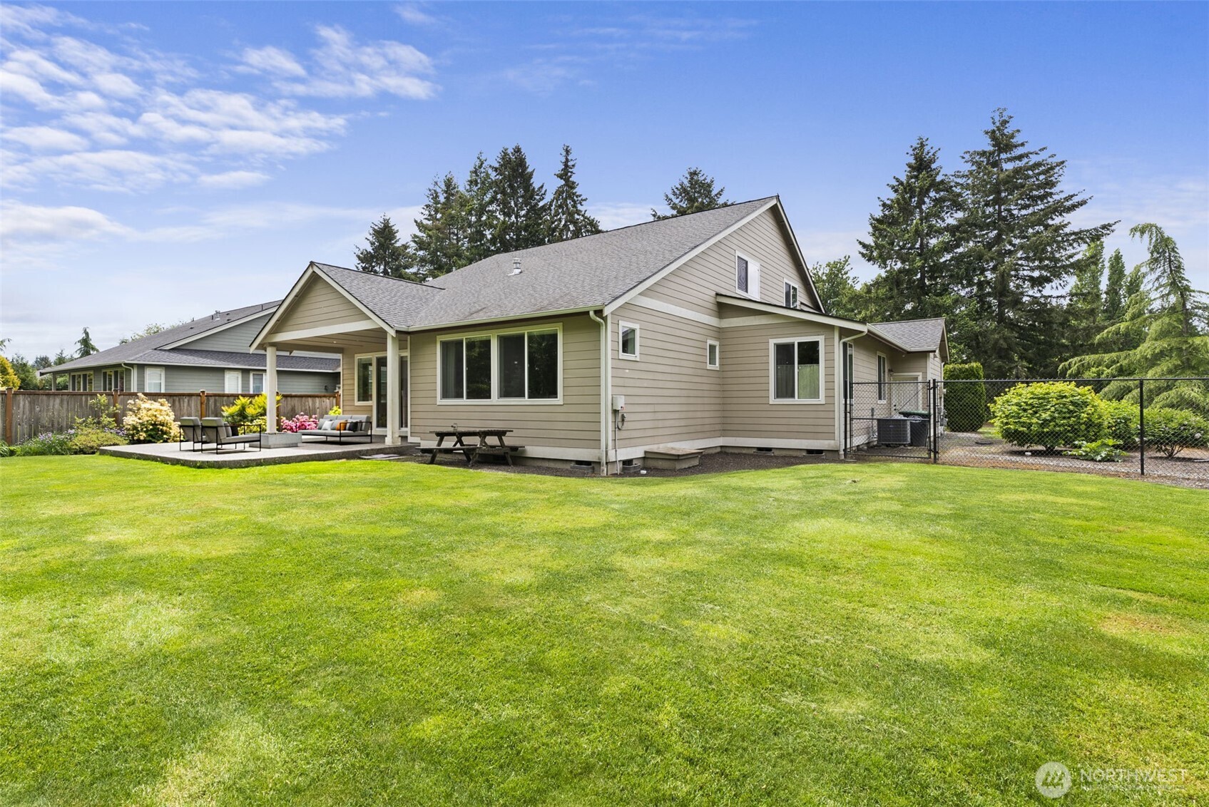 2843 South Bay Road NE Olympia WA 98506