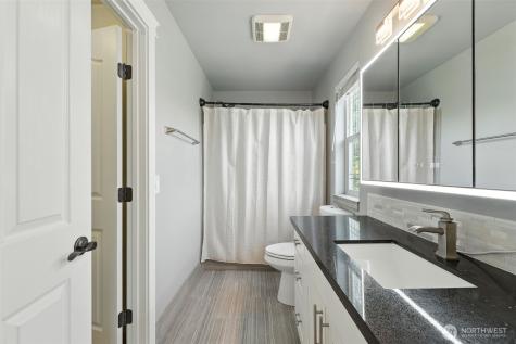 6795 Road D.8 NE Moses Lake WA 98837