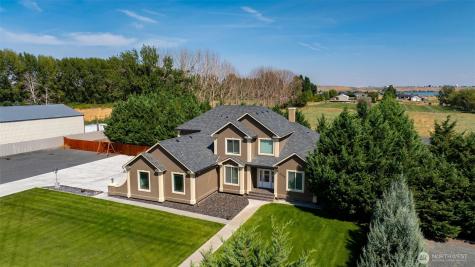 6795 Road D.8 NE Moses Lake WA 98837