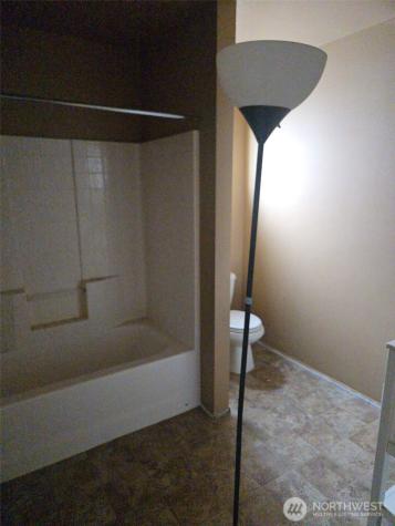 942 G Street SW Tumwater WA 98512