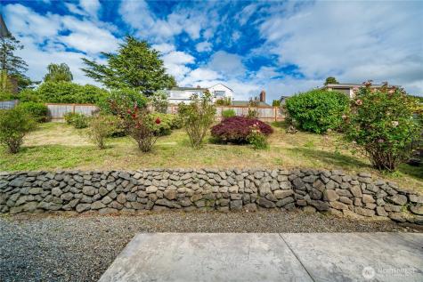 4821 Hyada Boulevard NE Tacoma WA 98422