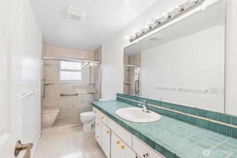 18930 66th Place W Lynnwood WA 98036