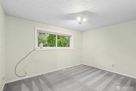 18930 66th Place W Lynnwood WA 98036