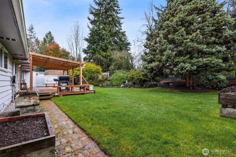 18930 66th Place W Lynnwood WA 98036