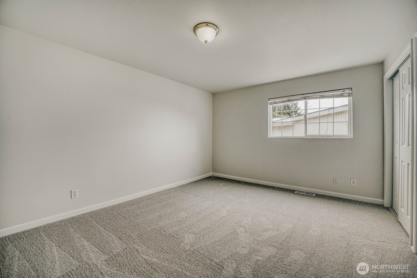 8305 43rd Place W University Place WA 98466