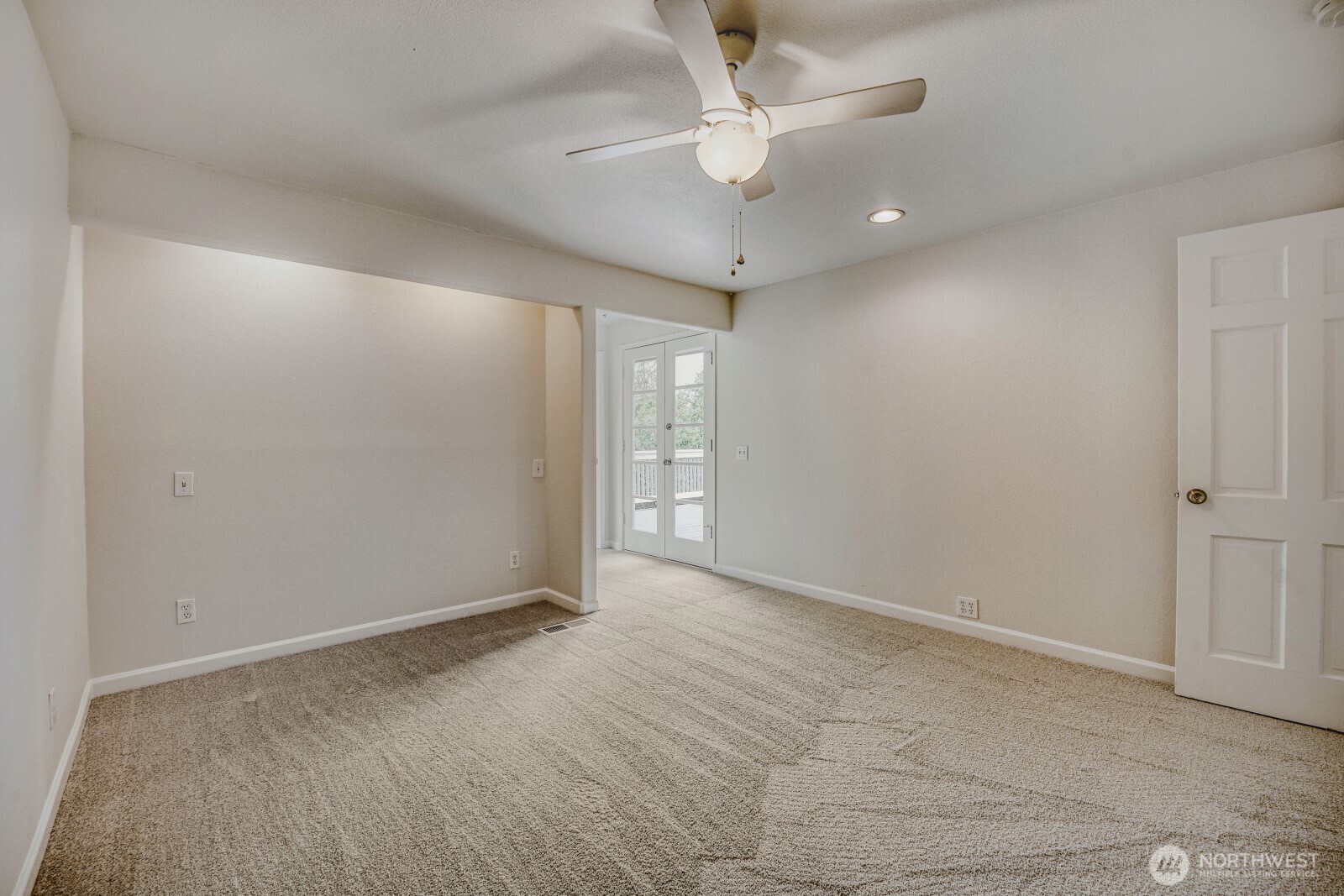 8305 43rd Place W University Place WA 98466