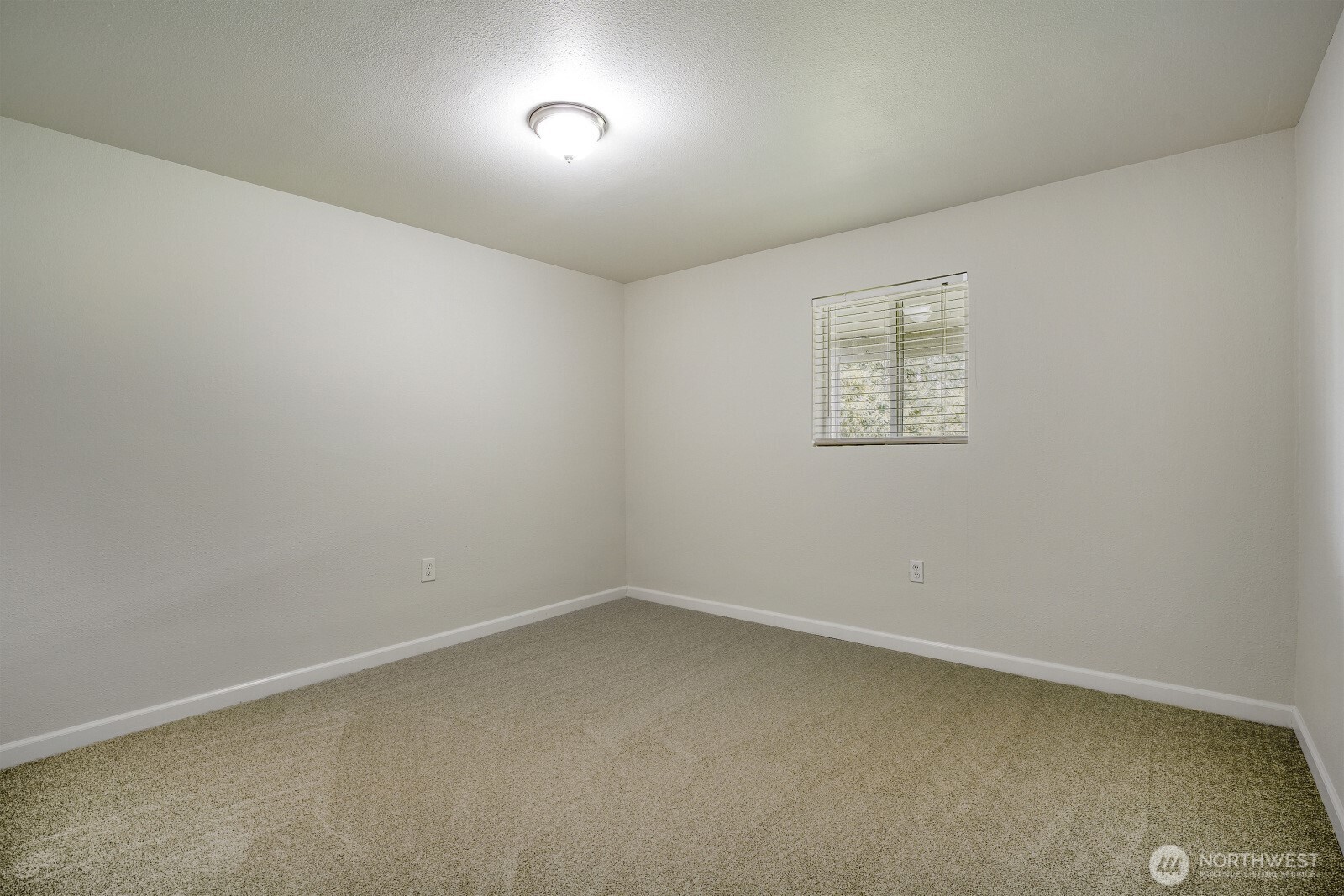 8305 43rd Place W University Place WA 98466