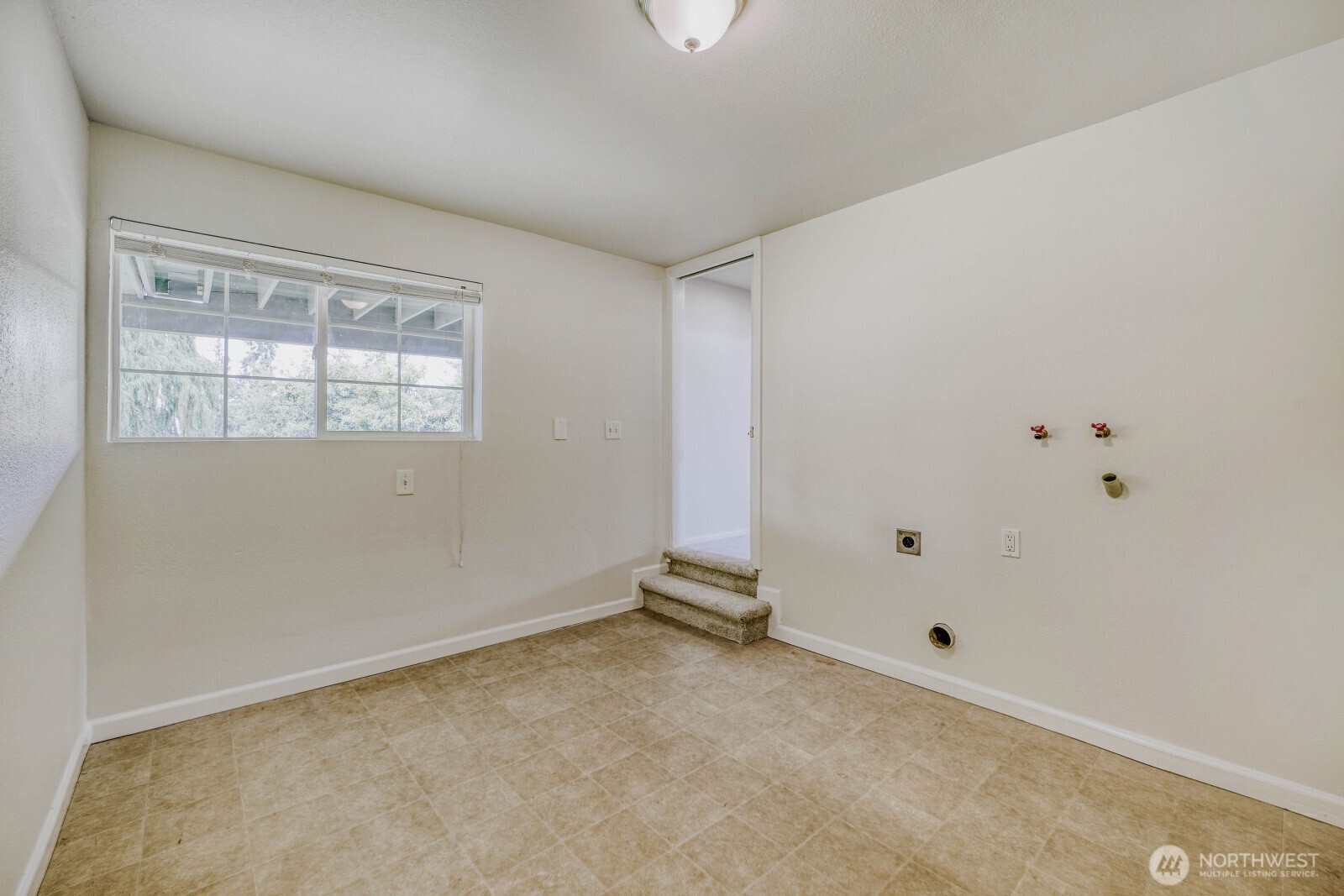 8305 43rd Place W University Place WA 98466