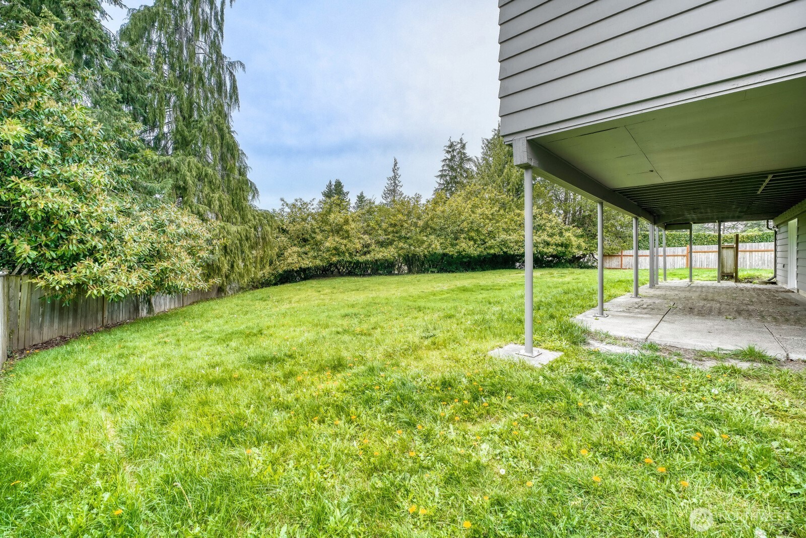 8305 43rd Place W University Place WA 98466