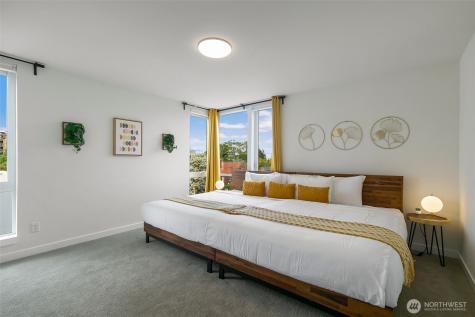 1645 22nd Avenue Seattle WA 98122