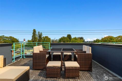 1645 22nd Avenue Seattle WA 98122