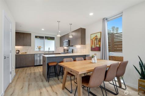 1645 22nd Avenue Seattle WA 98122