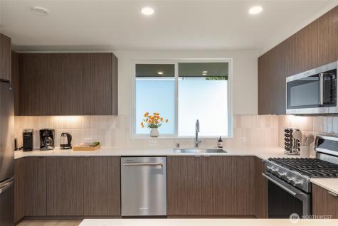 1645 22nd Avenue Seattle WA 98122