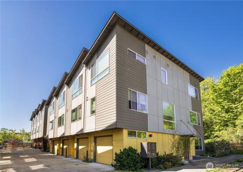 2705 S Charlestown Street Seattle WA 98108