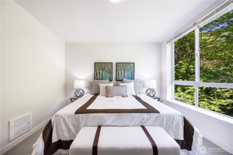 2705 S Charlestown Street Seattle WA 98108