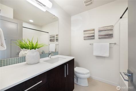 2705 S Charlestown Street Seattle WA 98108