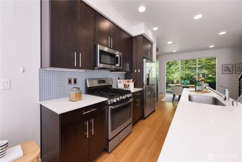 2705 S Charlestown Street Seattle WA 98108