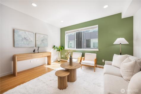 2705 S Charlestown Street Seattle WA 98108
