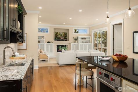 1145 33rd Avenue E Seattle WA 98112