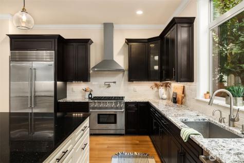 1145 33rd Avenue E Seattle WA 98112