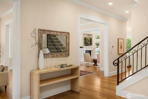 1145 33rd Avenue E Seattle WA 98112