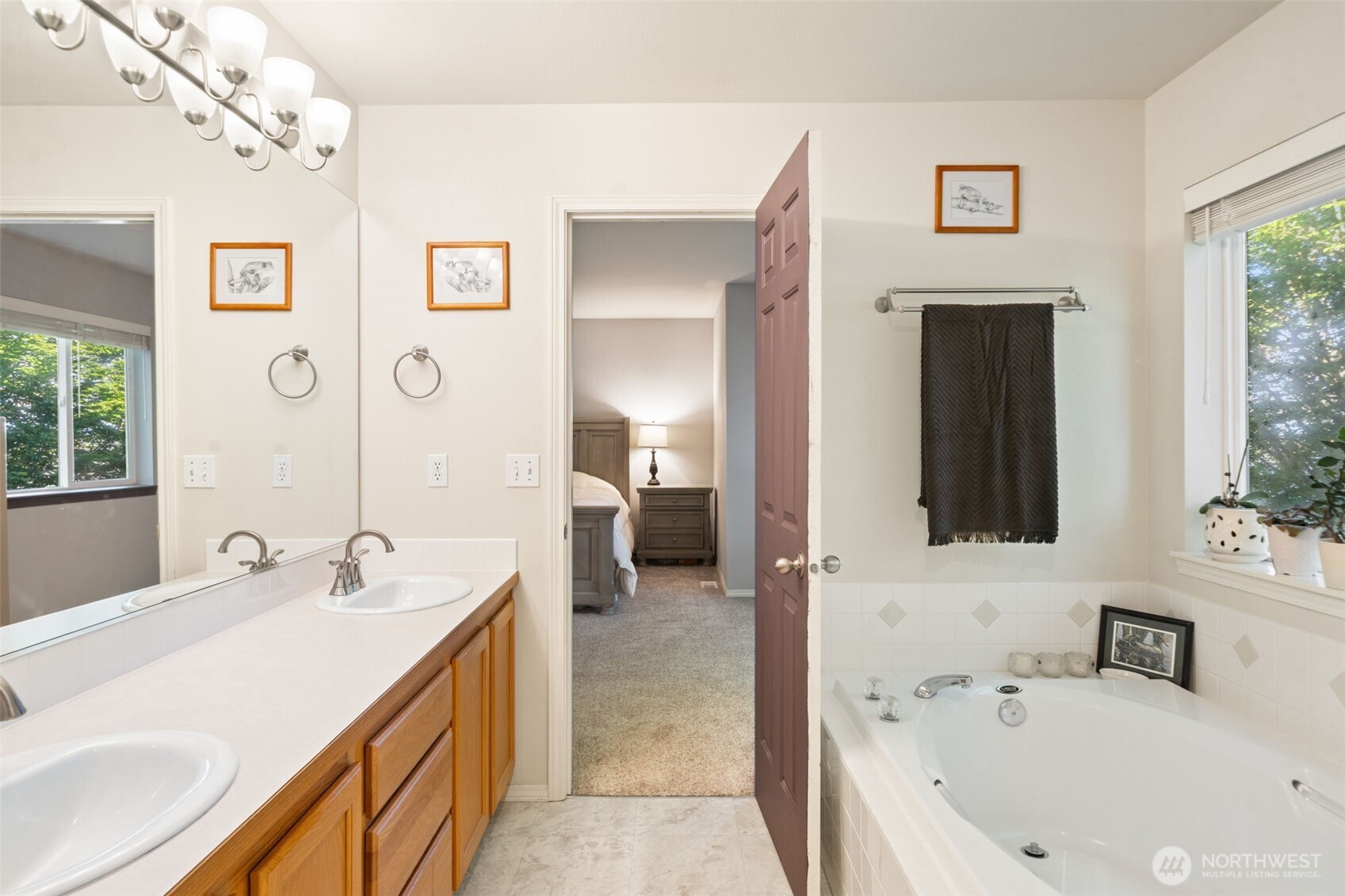 4851 NW Walgren Drive Silverdale WA 98383
