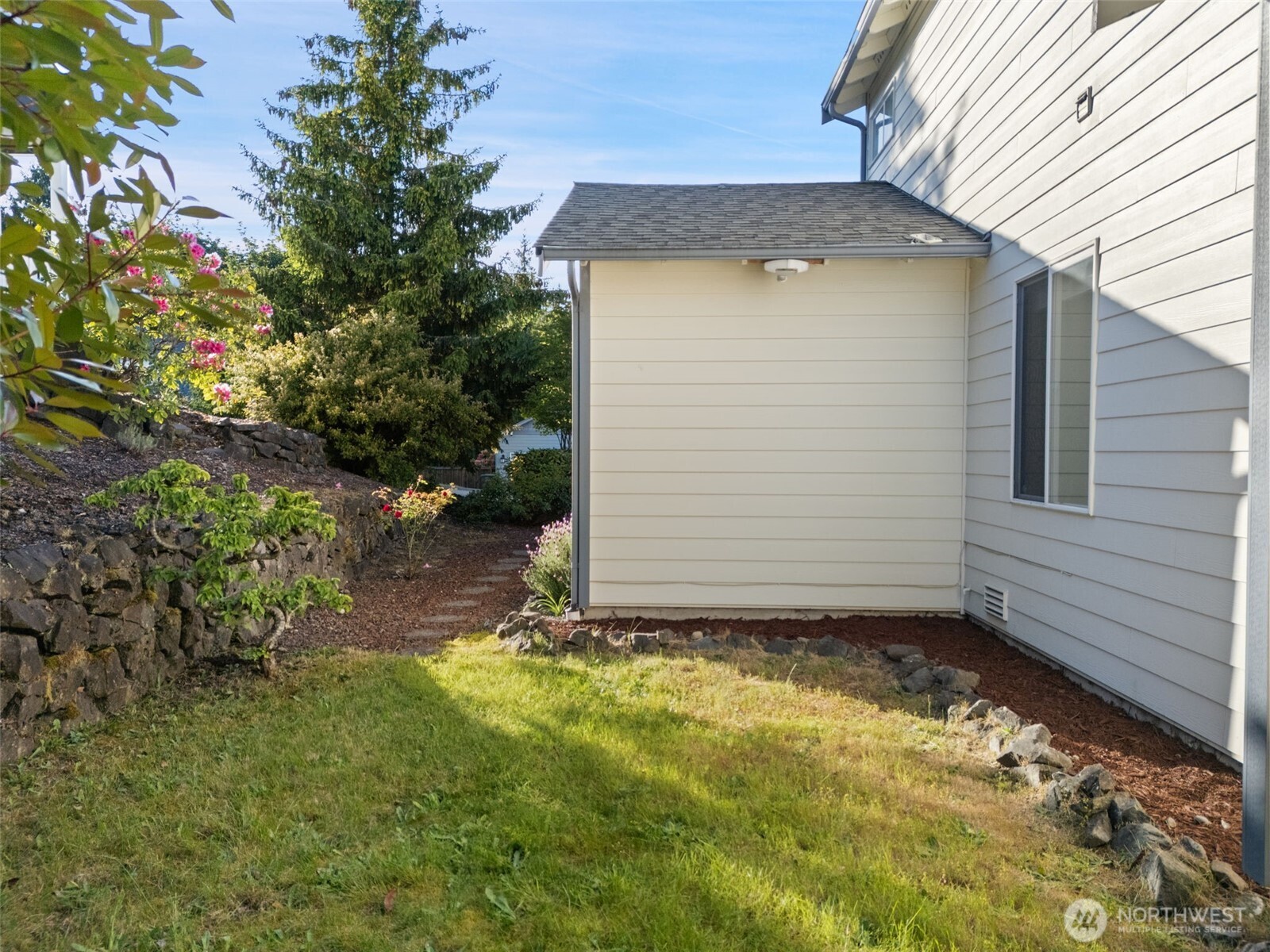 4851 NW Walgren Drive Silverdale WA 98383