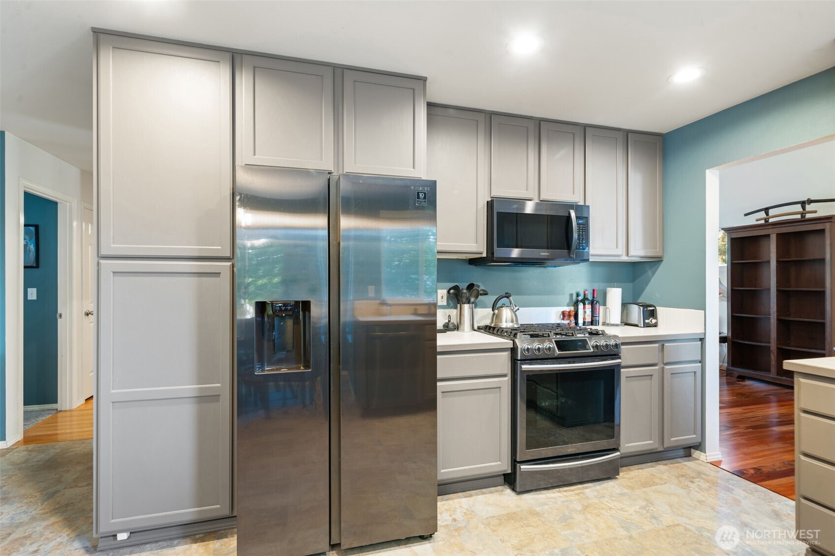 4851 NW Walgren Drive Silverdale WA 98383