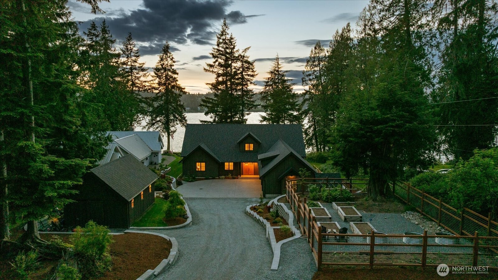 5320 East Harbor Road Freeland WA 98249