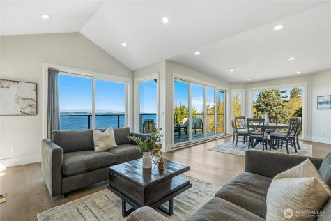 6029 Atlas Place SW Seattle WA 98136