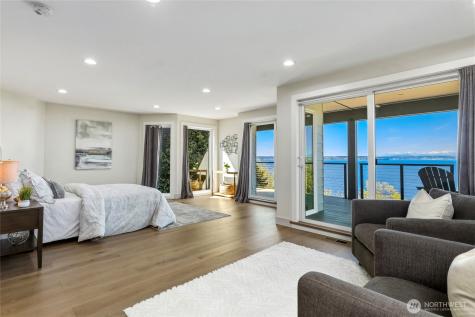 6029 Atlas Place SW Seattle WA 98136