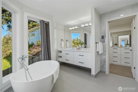6029 Atlas Place SW Seattle WA 98136