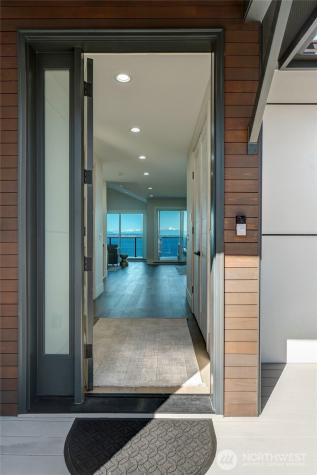 6029 Atlas Place SW Seattle WA 98136