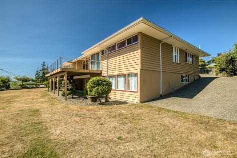 1432 Bel Aire Aberdeen WA 98520