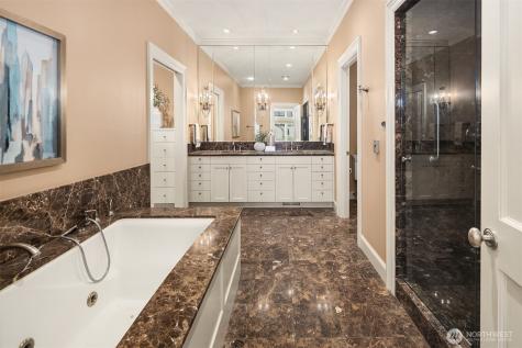 463 39th Avenue E Seattle WA 98112