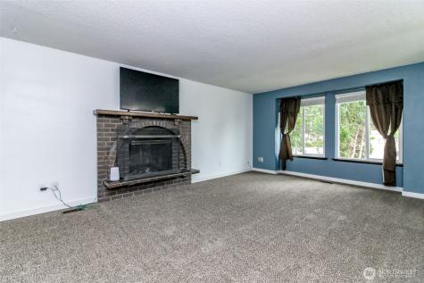 416 142nd Street Ct S Tacoma WA 98444