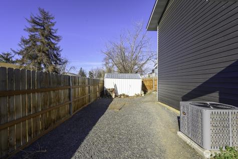 306 Belmont Avenue Moses Lake WA 98837